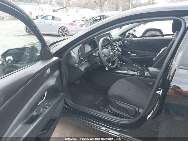 KMHLM4DG3SU095788 Hyundai Elantra Essential