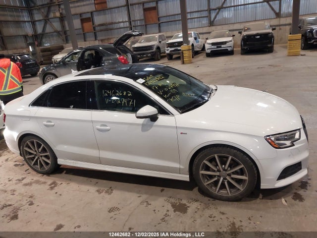WAUJ8GFFXH1027971 Audi A3