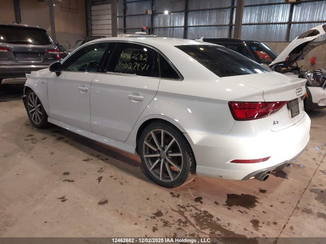 WAUJ8GFFXH1027971 Audi A3