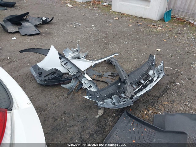 KMHLM4AG8MU069730 Hyundai Elantra Preferred Ivt With Sun And Tech Package