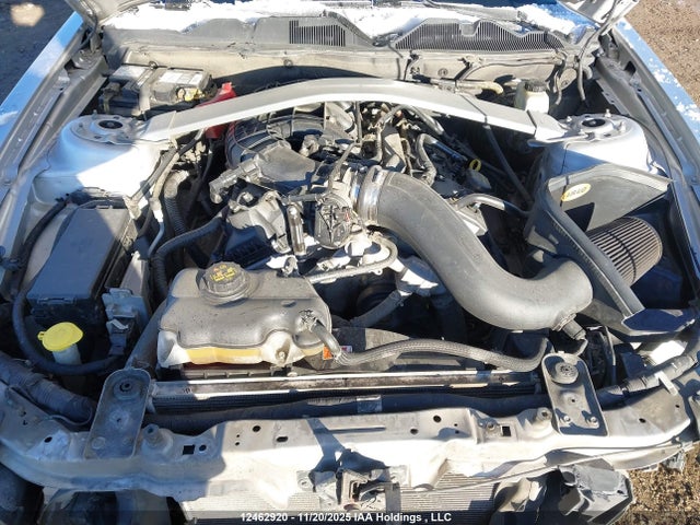 2014 Ford Mustang V6 Premium მანქანა იყიდება აუქციონზე, vin: 1ZVBP8EM4E5230372, აუქციონის ნომერი: 12462920