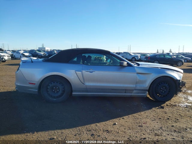 1ZVBP8EM4E5230372 Ford Mustang V6 Premium