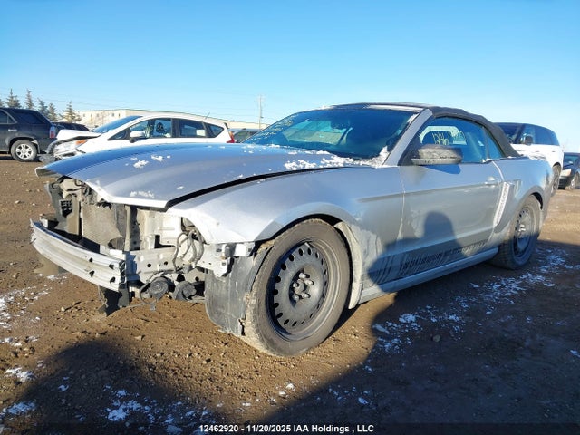 2014 Ford Mustang V6 Premium მანქანა იყიდება აუქციონზე, vin: 1ZVBP8EM4E5230372, აუქციონის ნომერი: 12462920
