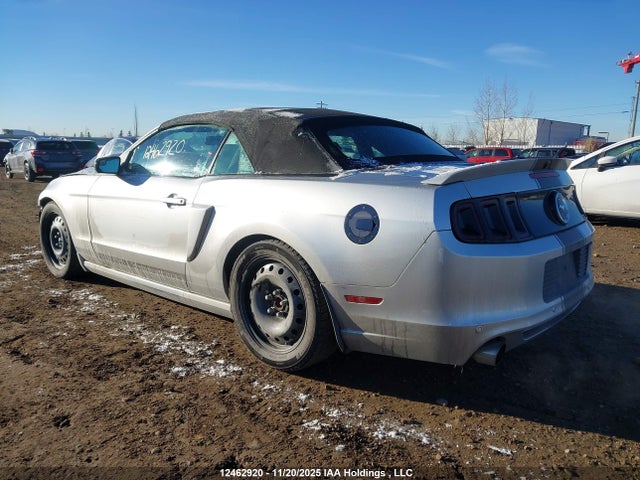 2014 Ford Mustang V6 Premium მანქანა იყიდება აუქციონზე, vin: 1ZVBP8EM4E5230372, აუქციონის ნომერი: 12462920