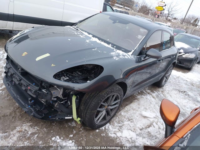 Porsche Macan 2024 WP1AA2A50RLB16221 Image 2