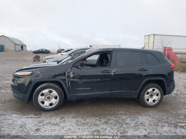 1C4PJLAB7GW144035 Jeep Cherokee Sport