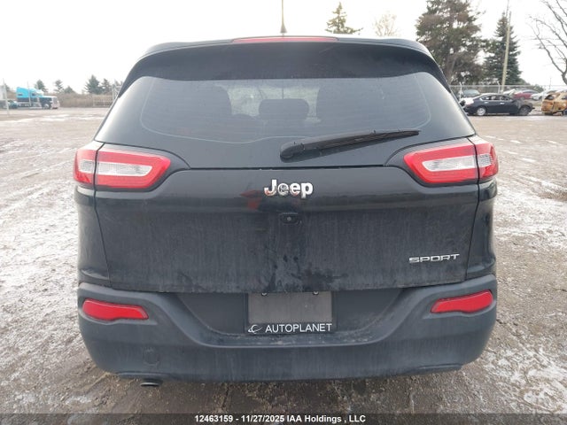 1C4PJLAB7GW144035 Jeep Cherokee Sport