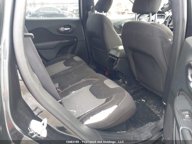 1C4PJLAB7GW144035 Jeep Cherokee Sport