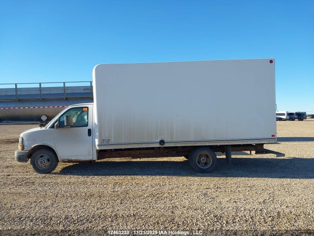 1GD374CG7F1193271 GMC Savana Cutaway 3500 1wt