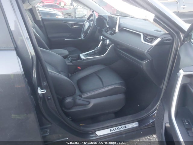 2021 Toyota Rav4 Xle მანქანა იყიდება აუქციონზე, vin: 2T3R1RFV7MC164618, აუქციონის ნომერი: 12463263