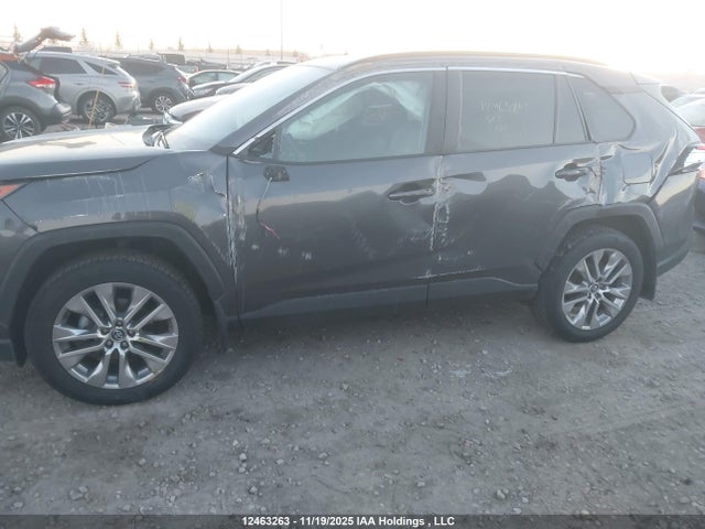 2021 Toyota Rav4 Xle მანქანა იყიდება აუქციონზე, vin: 2T3R1RFV7MC164618, აუქციონის ნომერი: 12463263