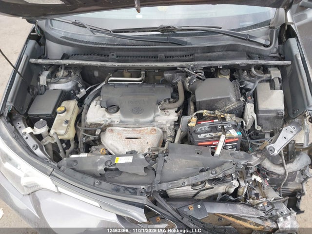 2T3ZFREV6GW284514 Toyota RAV4 LE