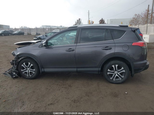 2T3ZFREV6GW284514 Toyota RAV4 LE