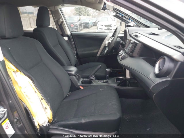 2T3ZFREV6GW284514 Toyota RAV4 LE