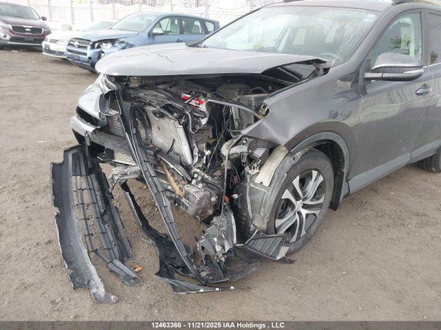 2T3ZFREV6GW284514 Toyota RAV4 LE