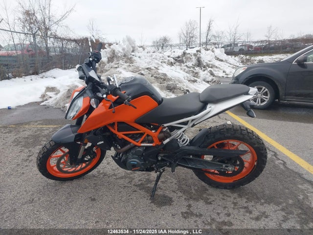 KTM 390 Duke 2017 MD2JPJ403HC210077 Image 13