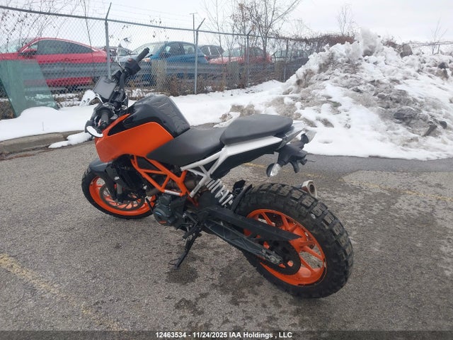 KTM 390 Duke 2017 MD2JPJ403HC210077 Image 3