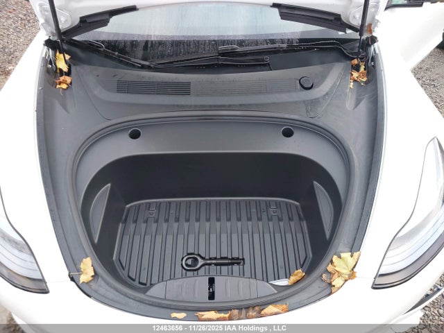 12463656 :رقم المزاد ، LRW3E1EB5PC942937 vin ، 2023 Tesla Model 3 مزاد بيع