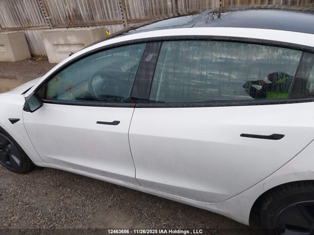 12463656 :رقم المزاد ، LRW3E1EB5PC942937 vin ، 2023 Tesla Model 3 مزاد بيع