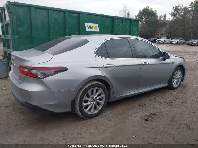 4T1C31AKXMU558877 Toyota Camry Hybrid Le