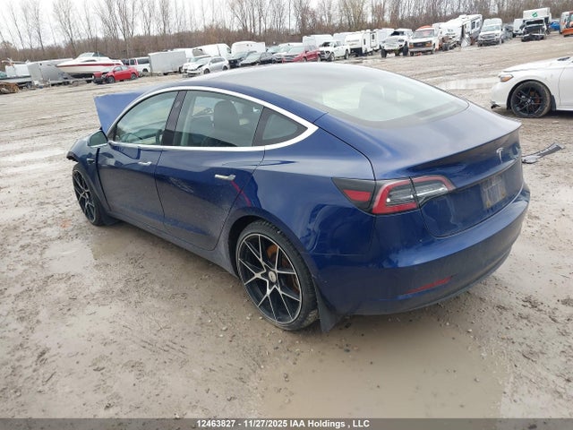 Продажа на аукционе авто 2018 Tesla Model 3 Long Range/mid Range, vin: 5YJ3E1EA0JF075743, номер лота: 12463827