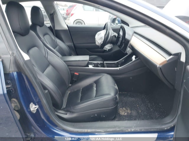 Продажа на аукционе авто 2018 Tesla Model 3 Long Range/mid Range, vin: 5YJ3E1EA0JF075743, номер лота: 12463827