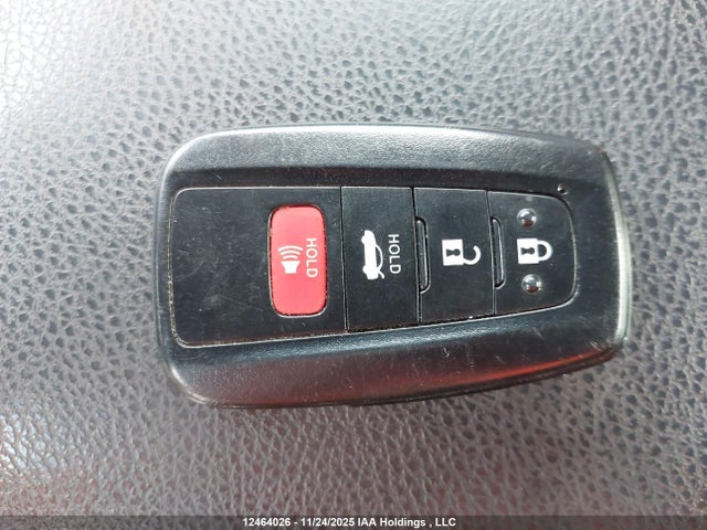 4T1B31HK4JU500017 Toyota Camry Hybrid Le