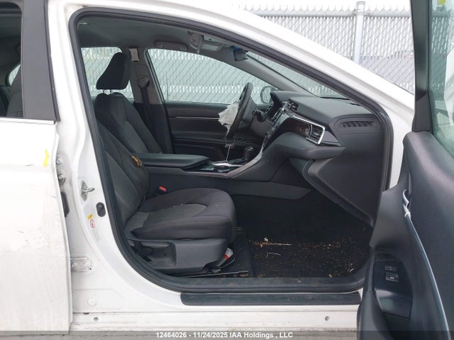 4T1B31HK4JU500017 Toyota Camry Hybrid Le