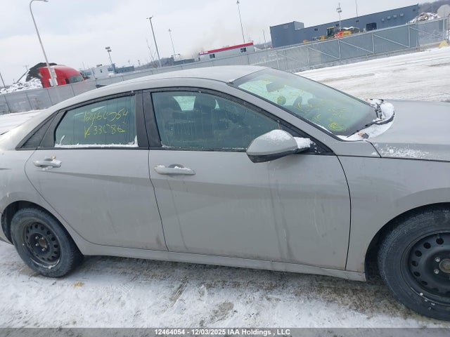 12464054 :رقم المزاد ، KMHLM4AG2NU330867 vin ، 2022 Hyundai Elantra Essential Ivt With Hyundai Smartsense Package مزاد بيع