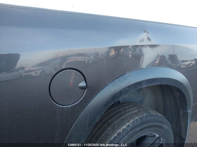 12464121 :رقم المزاد ، 1C6RR7GG6NS133261 vin ، 2022 Ram 1500 Classic Slt مزاد بيع