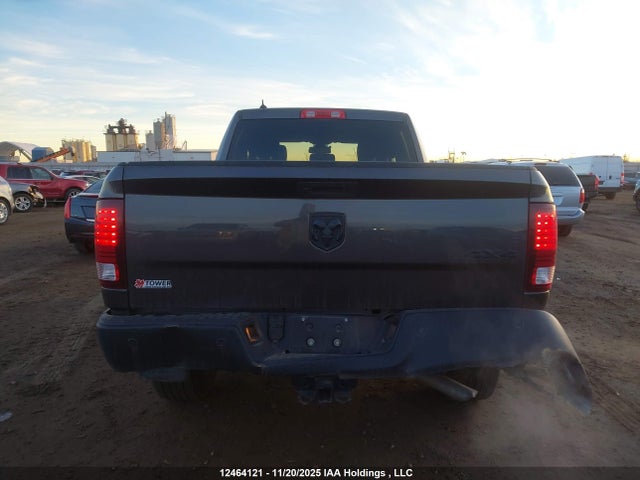 12464121 :رقم المزاد ، 1C6RR7GG6NS133261 vin ، 2022 Ram 1500 Classic Slt مزاد بيع