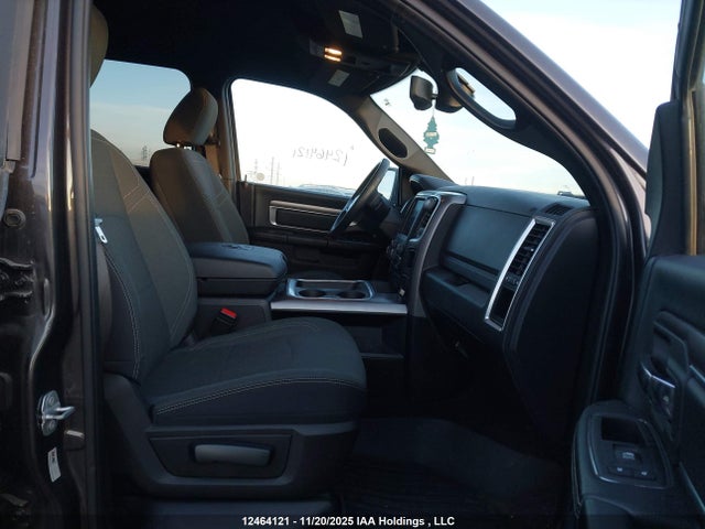 12464121 :رقم المزاد ، 1C6RR7GG6NS133261 vin ، 2022 Ram 1500 Classic Slt مزاد بيع