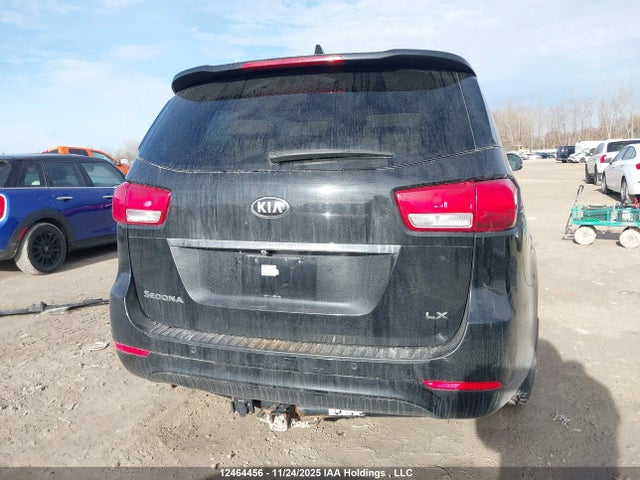 KIA Sedona 2018 KNDMB5C11J6369915 Image 16
