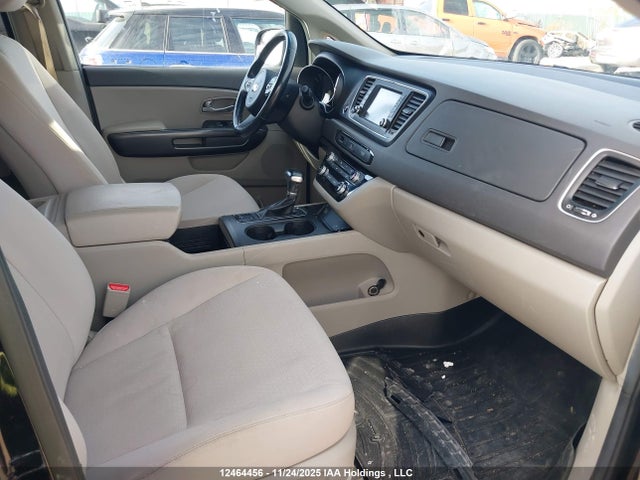 KIA Sedona 2018 KNDMB5C11J6369915 Image 5