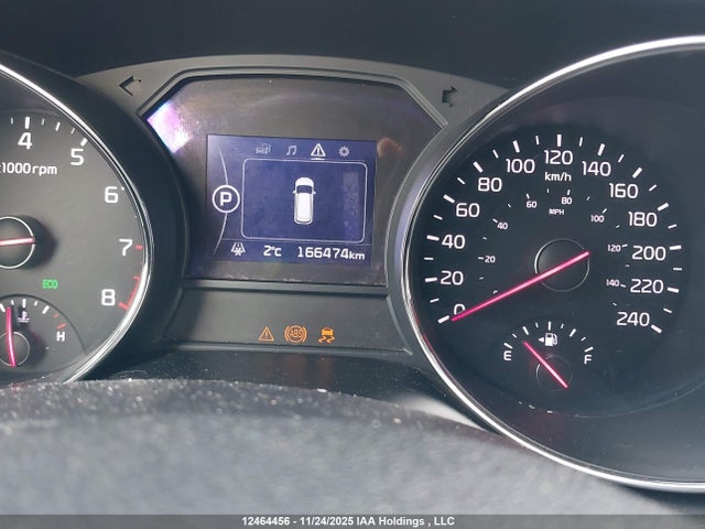 KIA Sedona 2018 KNDMB5C11J6369915 Image 7