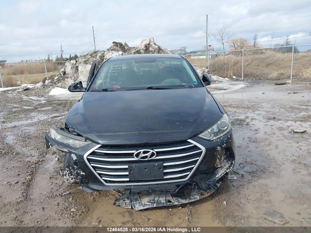2017 Hyundai Elantra Le მანქანა იყიდება აუქციონზე, vin: 5NPD74LFXHH146117, აუქციონის ნომერი: 12464528