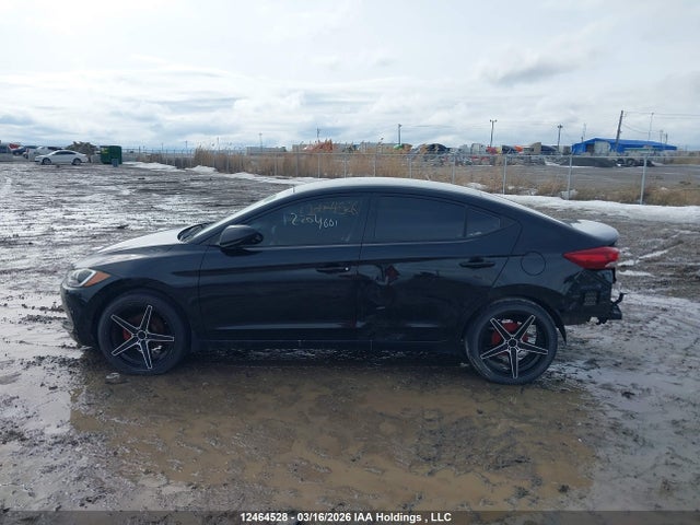 2017 Hyundai Elantra Le მანქანა იყიდება აუქციონზე, vin: 5NPD74LFXHH146117, აუქციონის ნომერი: 12464528