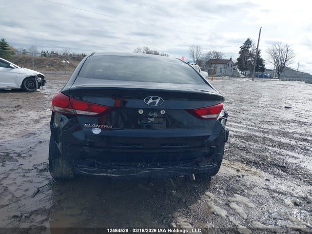 2017 Hyundai Elantra Le მანქანა იყიდება აუქციონზე, vin: 5NPD74LFXHH146117, აუქციონის ნომერი: 12464528