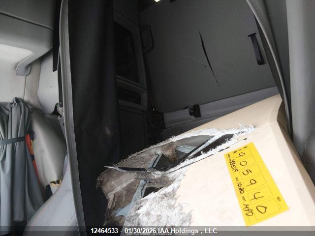 Volvo Vn L 2019 4V4NC9EHXKN905940 Image 8