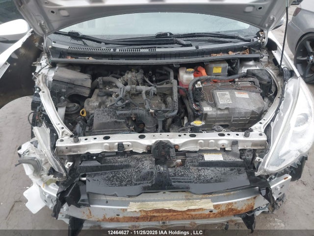 JTDKDTB32F1584572 Toyota Prius C Technology