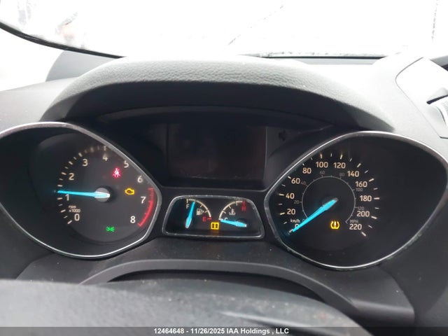 1FMCU0GDXHUA00596 Ford ESCAPE SE