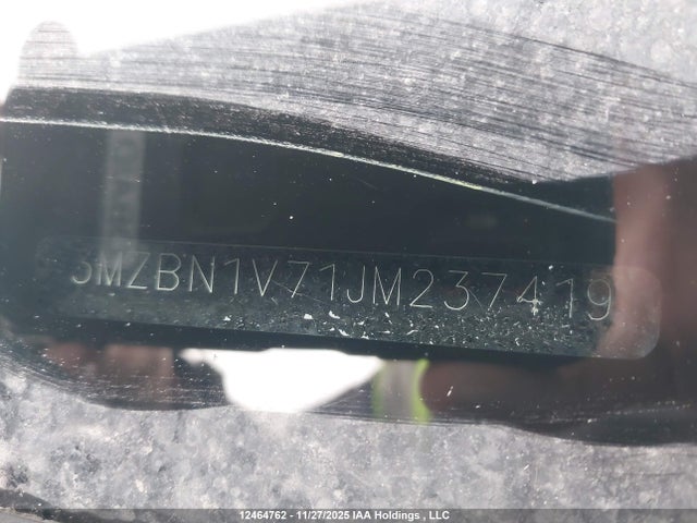 3MZBN1V71JM237419 Mazda MAZDA3