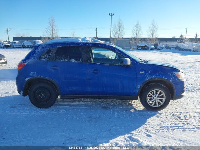 JA4AJ3AU1GZ608632 Mitsubishi RVR SE