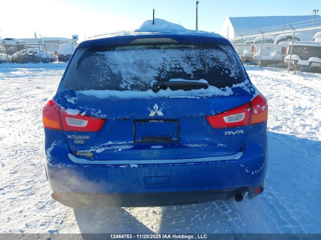 JA4AJ3AU1GZ608632 Mitsubishi RVR SE