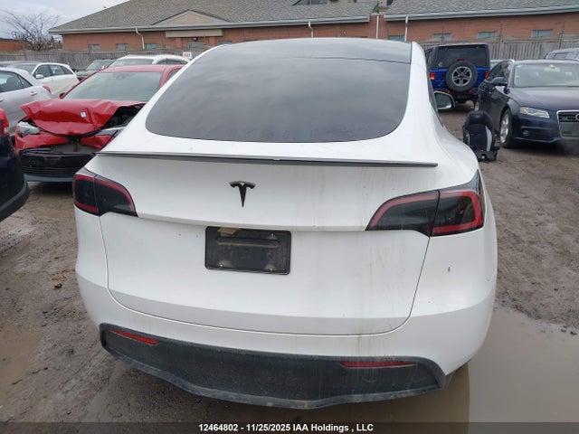 7SAYGDEE2PF611933 Tesla Model Y Long Range