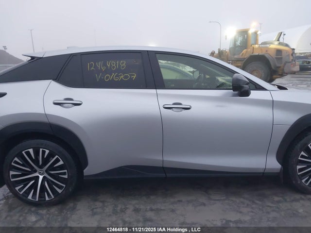 2023 Lexus Rz 450e მანქანა იყიდება აუქციონზე, vin: JTJAAAAB9PA016707, აუქციონის ნომერი: 12464818