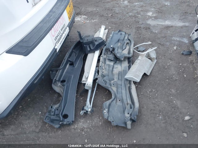 12464934 :رقم المزاد ، JTDZN3EU3HJ065128 vin ، 2017 Toyota Prius V مزاد بيع