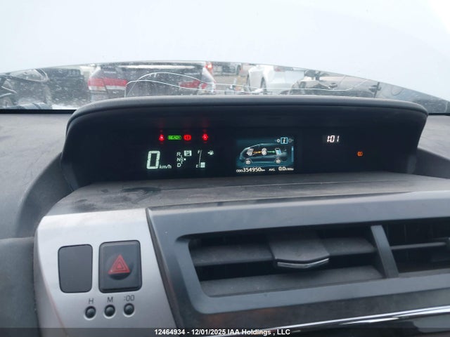 12464934 :رقم المزاد ، JTDZN3EU3HJ065128 vin ، 2017 Toyota Prius V مزاد بيع