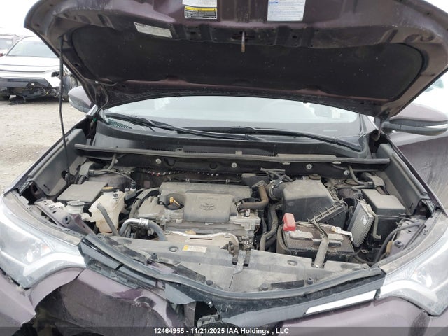 2T3RFREV3JW760449 Toyota Rav4 Adventure/xle