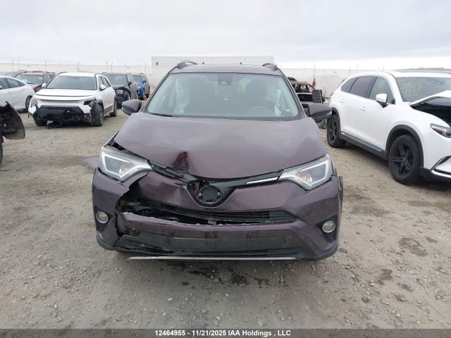 2T3RFREV3JW760449 Toyota Rav4 Adventure/xle